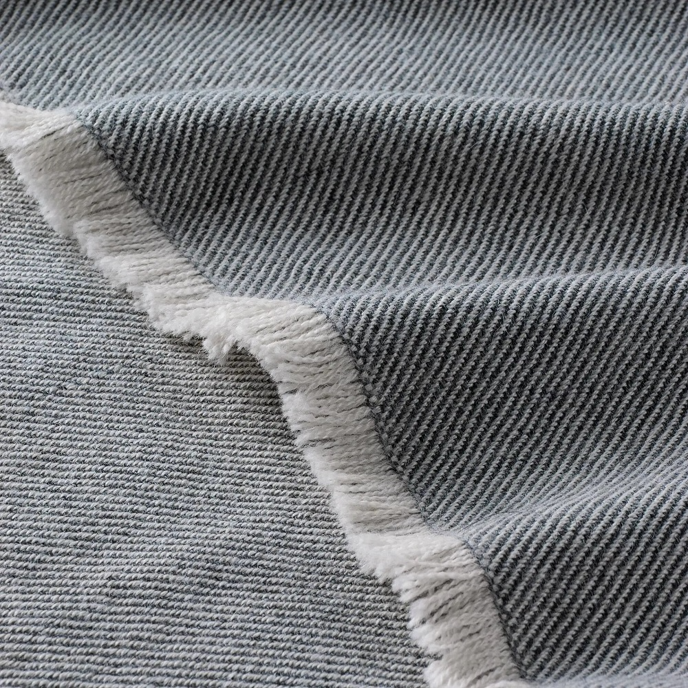 картинка "Alpaca Diagonal" Плед из шерсти альпаки от магазина Textile House